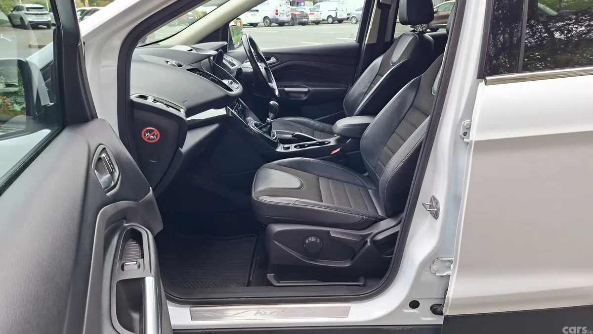 Ford Kuga SUV, Diesel, 2016, White
