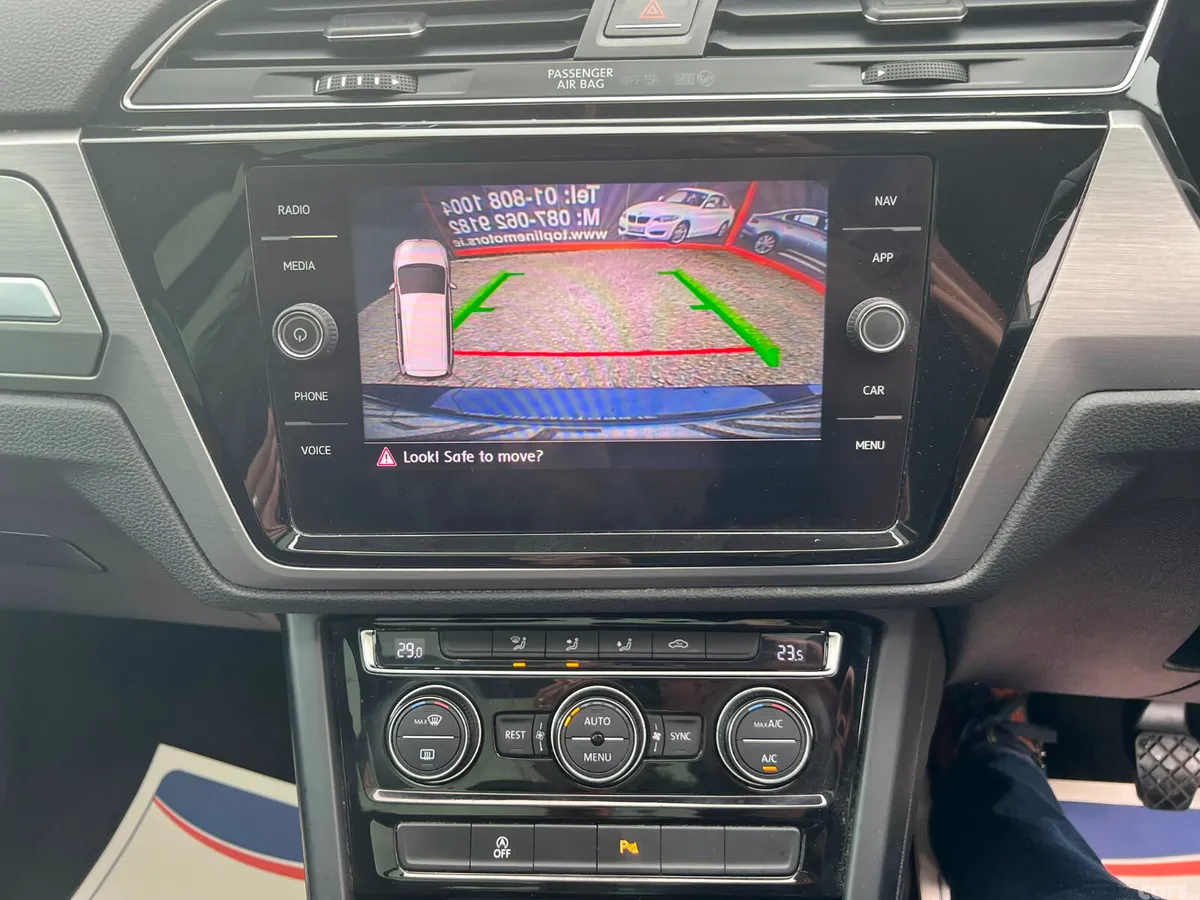 Volkswagen Touran MPV, Diesel, 2018, Blue