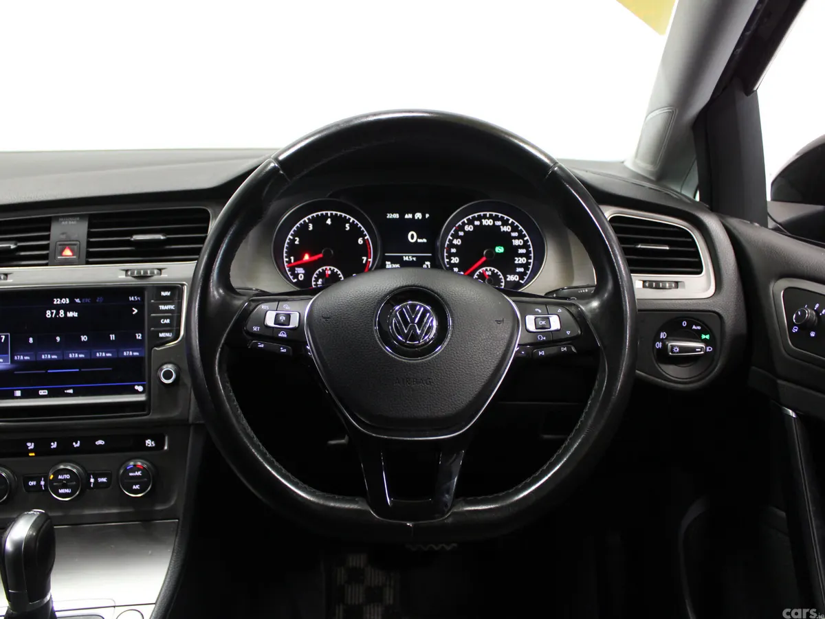Volkswagen Golf Hatchback, Petrol, 2017, Black