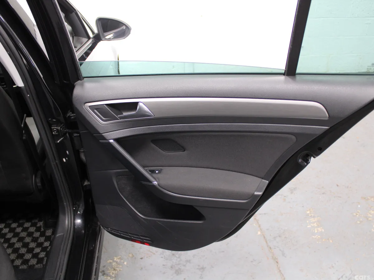 Volkswagen Golf Hatchback, Petrol, 2017, Black