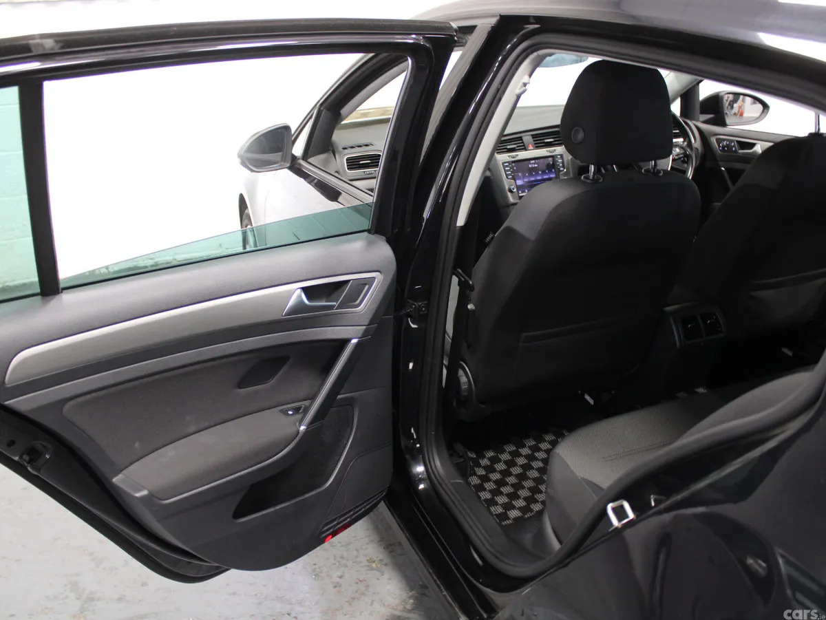 Volkswagen Golf Hatchback, Petrol, 2017, Black