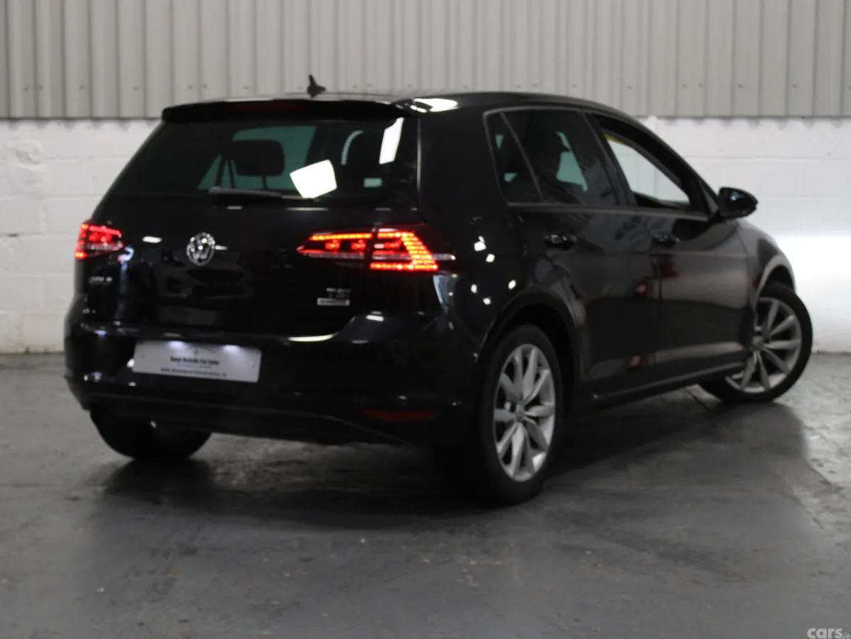 Volkswagen Golf Hatchback, Petrol, 2017, Black