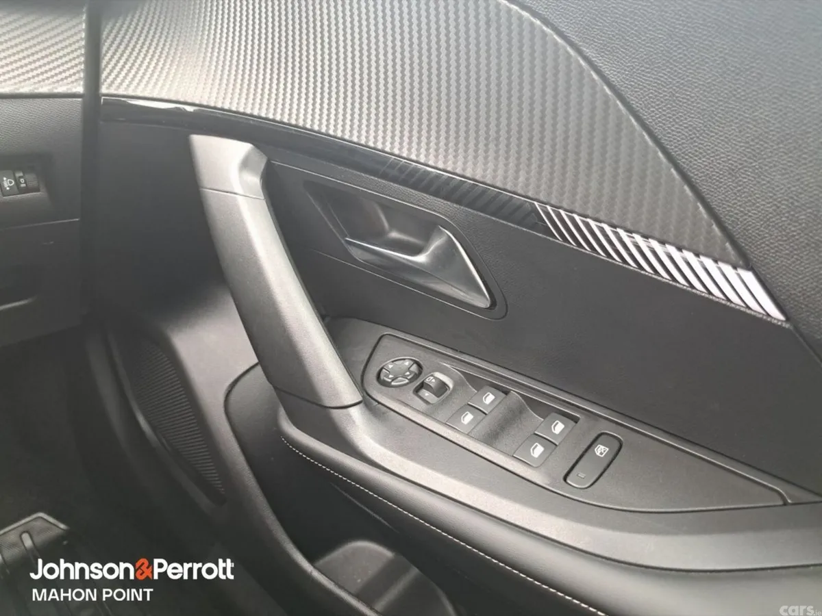 Peugeot 2008 MPV, Petrol Hybrid, 2026, Grey