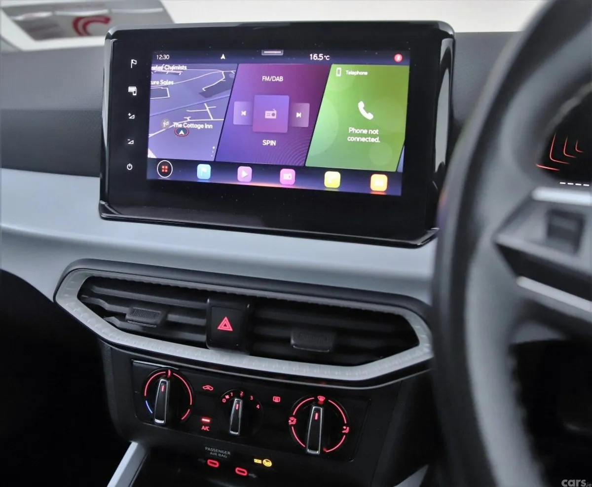 SEAT Arona SUV, Petrol, 2024, Silver