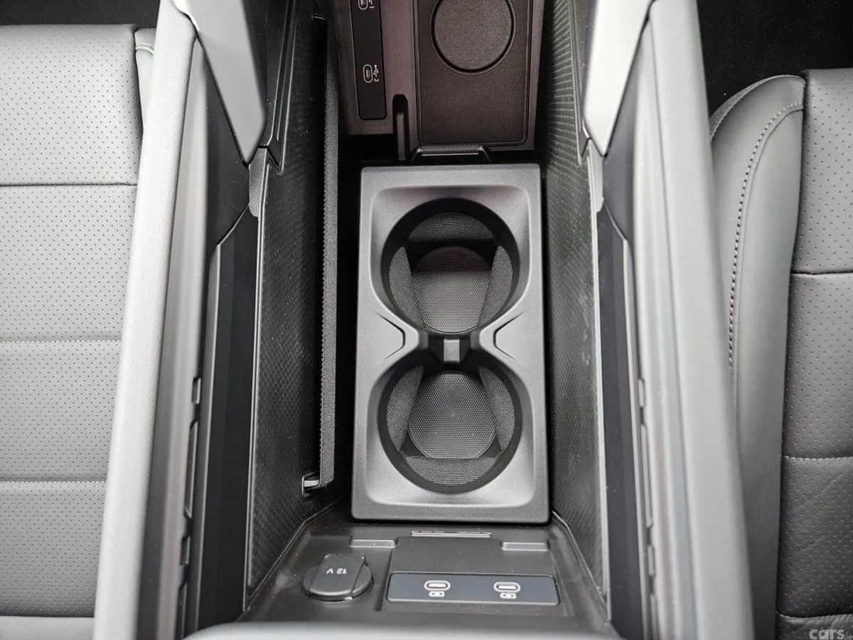 Porsche Cayenne SUV, Electric, 2026, Grey