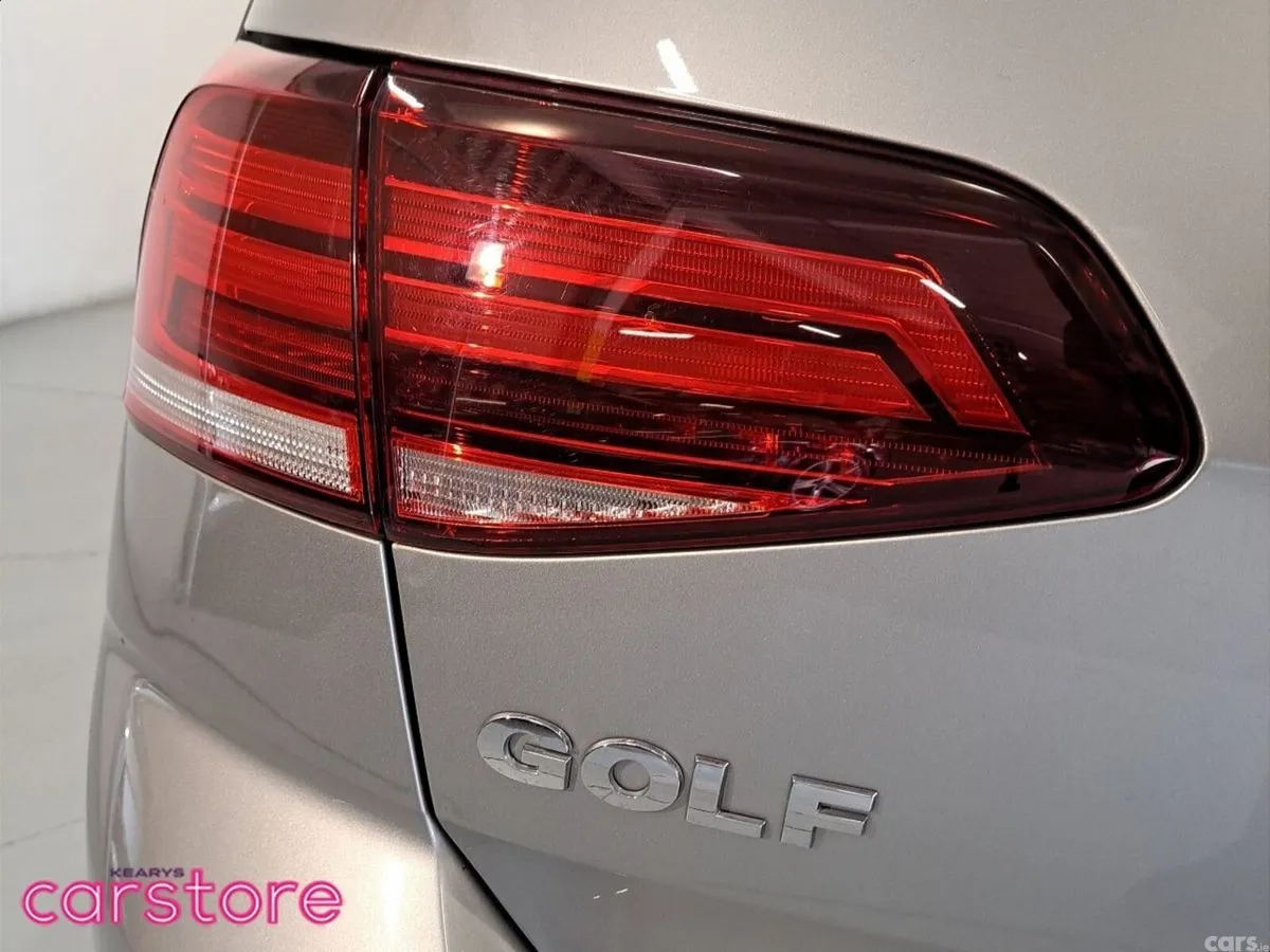 Volkswagen Golf Hatchback, Petrol, 2019, Silver