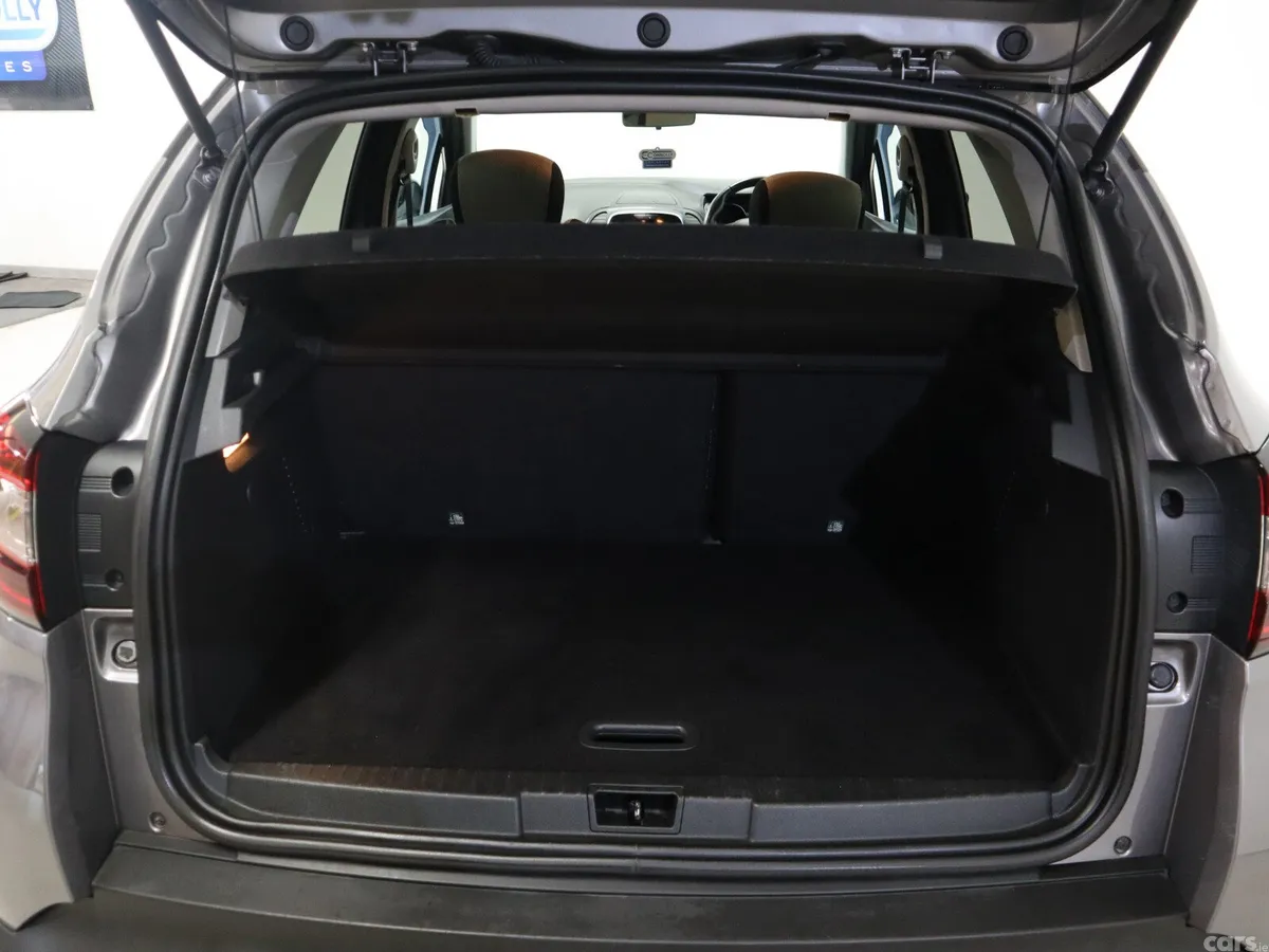 Renault Captur Hatchback, Diesel, 2019, Grey
