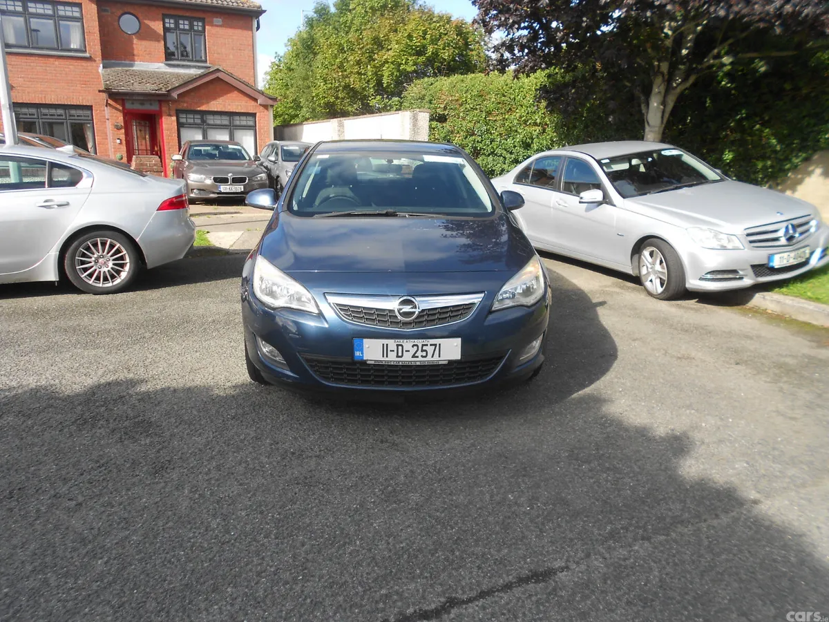Opel Astra Hatchback, Diesel, 2011, Blue