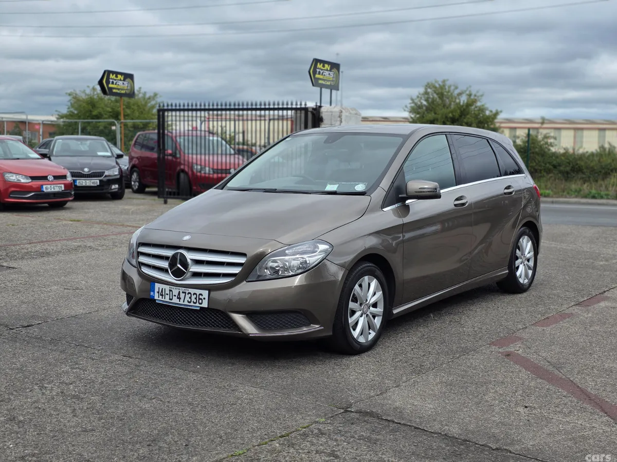 Mercedes-Benz B-Class MPV, Petrol, 2014, Brown