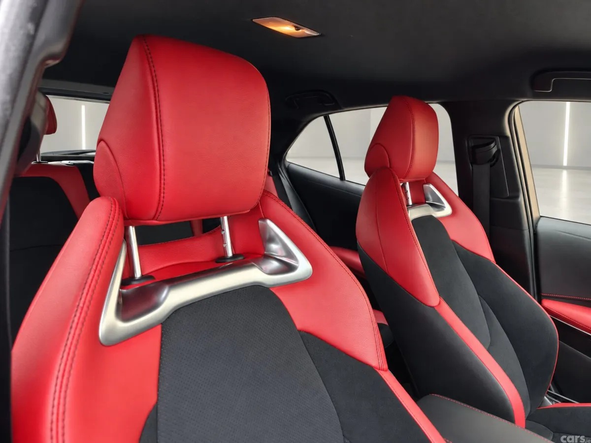 Toyota Corolla Hatchback, Petrol Hybrid, 2019, Black