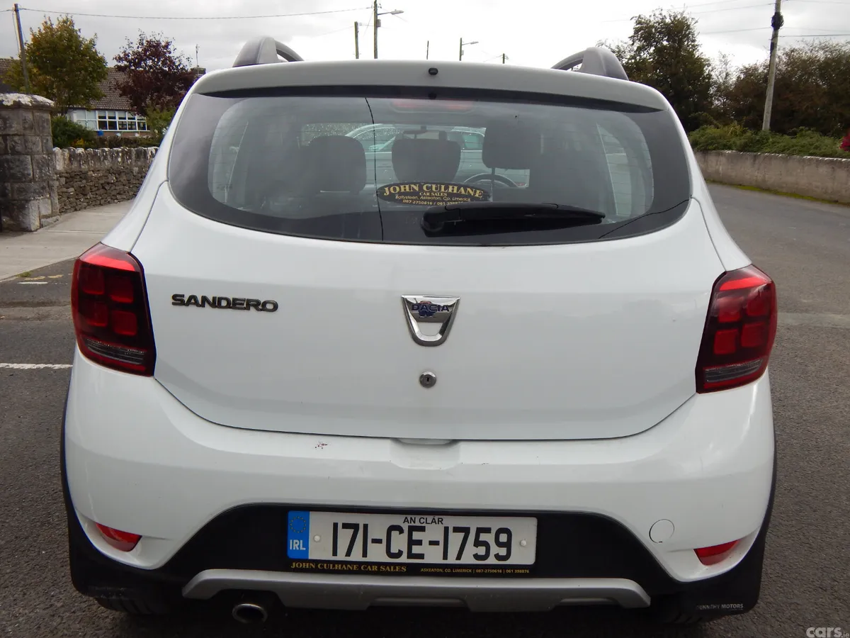 Dacia Sandero Stepway Hatchback, Diesel, 2017, White