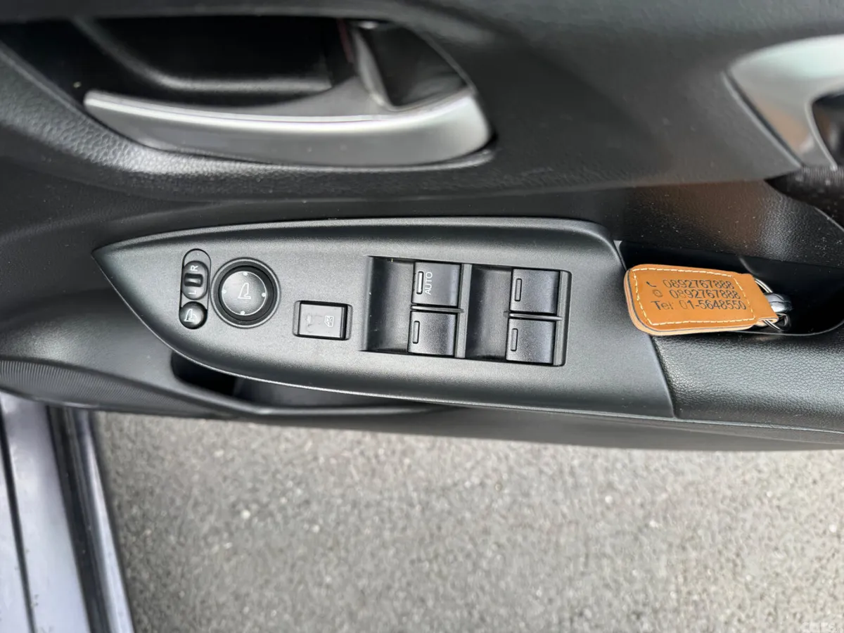 Honda Jazz Hatchback, Petrol Hybrid, 2015, Grey