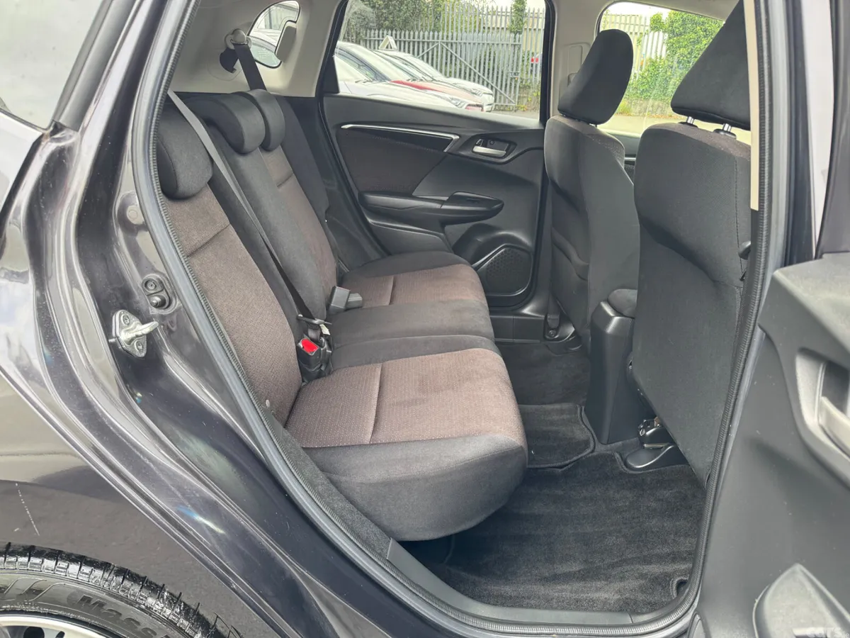 Honda Jazz Hatchback, Petrol Hybrid, 2015, Grey