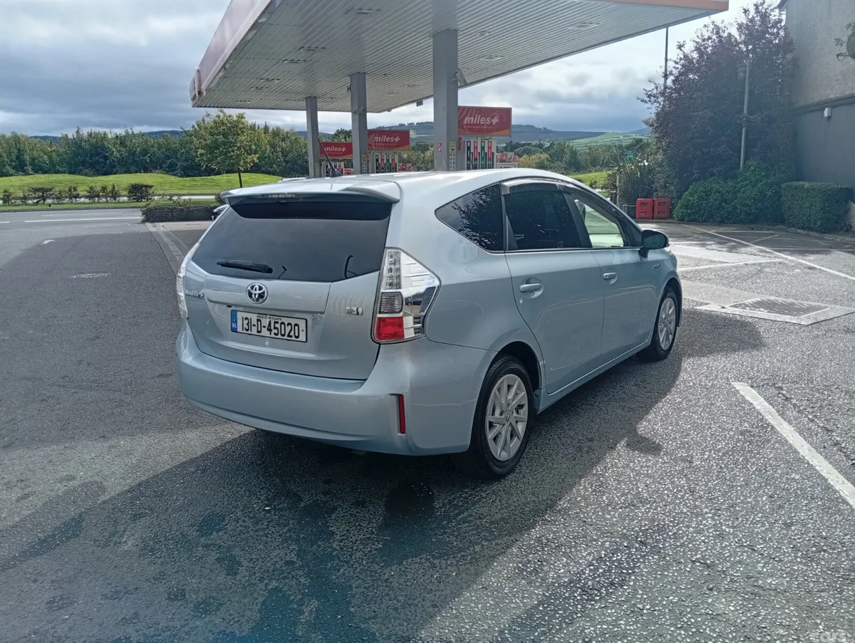 Toyota Prius MPV, Petrol Hybrid, 2013, Blue