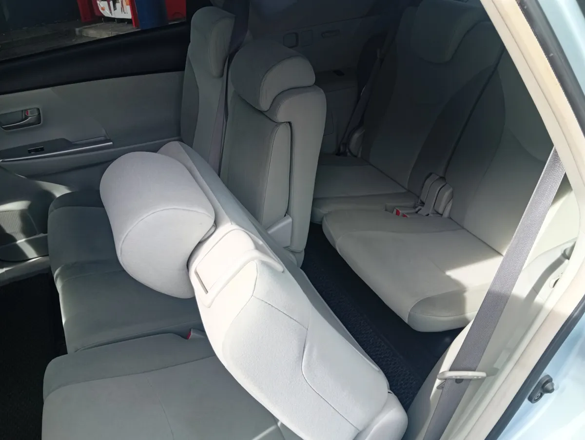 Toyota Prius MPV, Petrol Hybrid, 2013, Blue