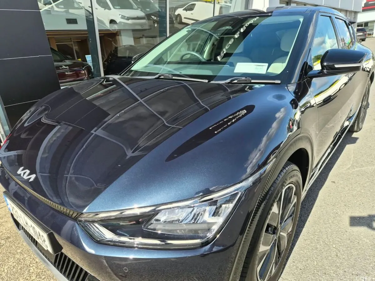 Kia EV6 MPV, Electric, 2023, Blue