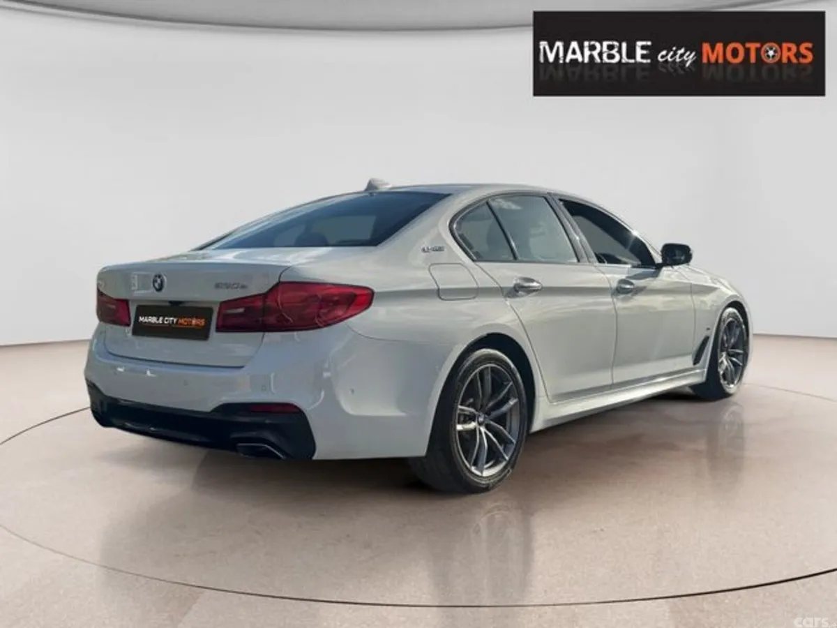 BMW 5-Series Saloon, Petrol Plug-in Hybrid, 2019, White