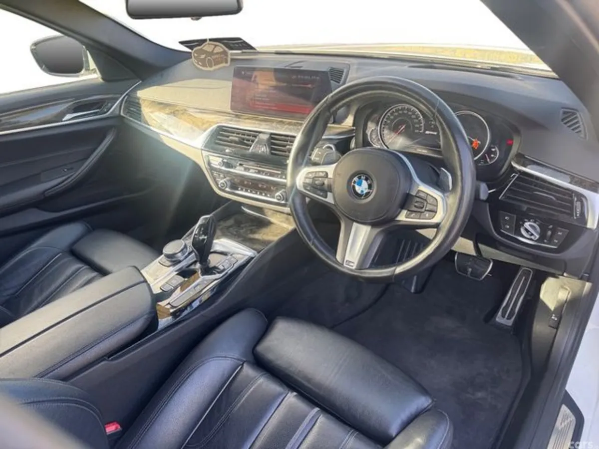BMW 5-Series Saloon, Petrol Plug-in Hybrid, 2019, White