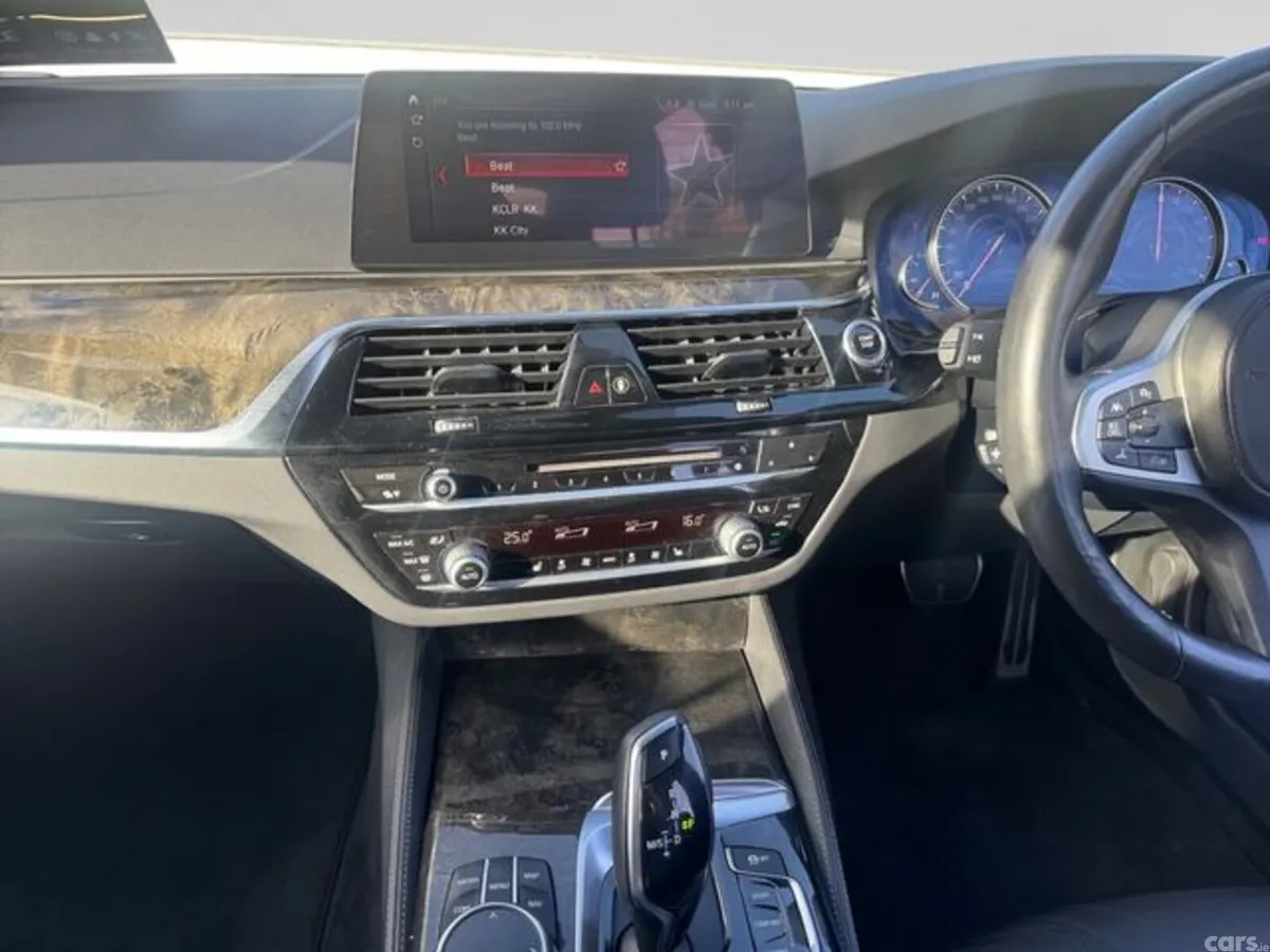 BMW 5-Series Saloon, Petrol Plug-in Hybrid, 2019, White