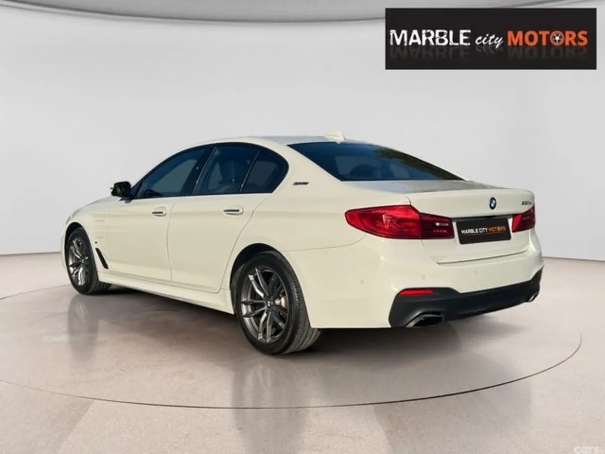 BMW 5-Series Saloon, Petrol Plug-in Hybrid, 2019, White