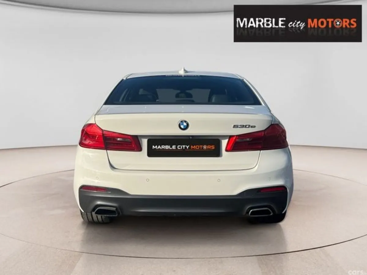 BMW 5-Series Saloon, Petrol Plug-in Hybrid, 2019, White