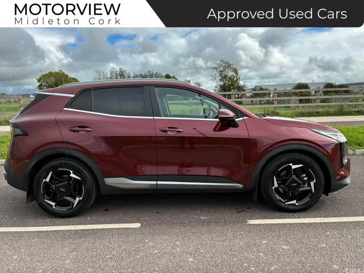 Kia Sportage SUV, Diesel Hybrid, 2026, Red