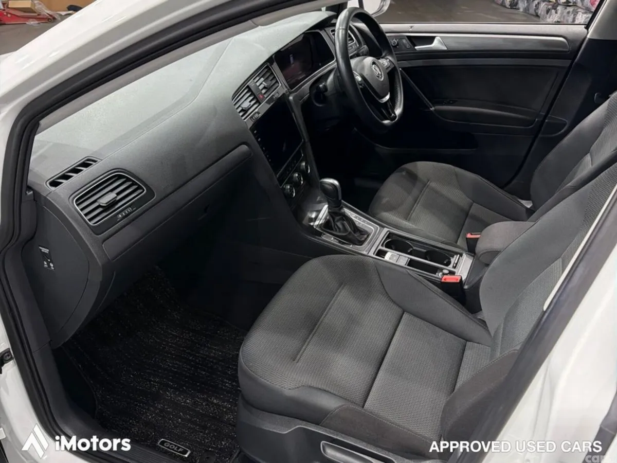 Volkswagen Golf Hatchback, Petrol, 2019, White