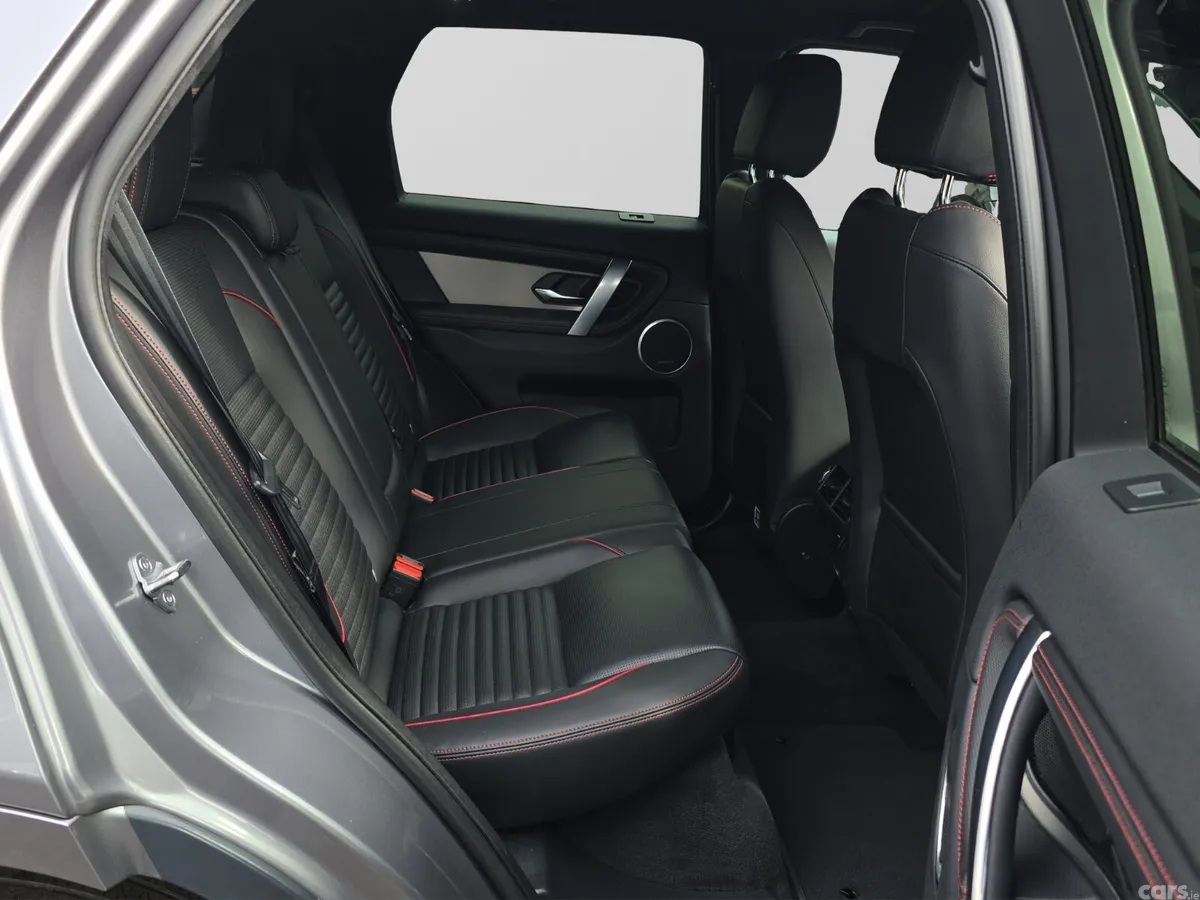 Land Rover Discovery SUV, Petrol Hybrid, 2022, Grey