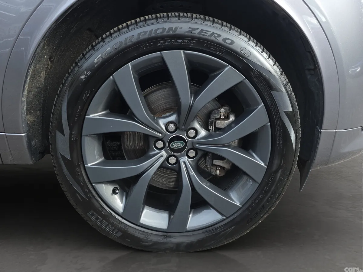 Land Rover Discovery SUV, Petrol Hybrid, 2022, Grey
