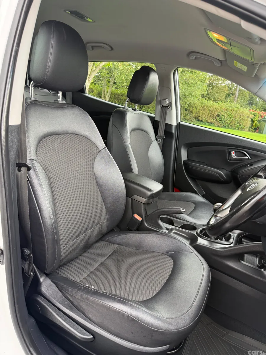 Hyundai ix35 SUV, Diesel, 2015, White