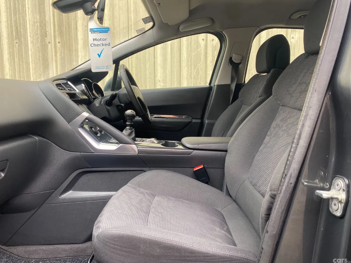 Peugeot 3008 MPV, Diesel, 2012, Grey