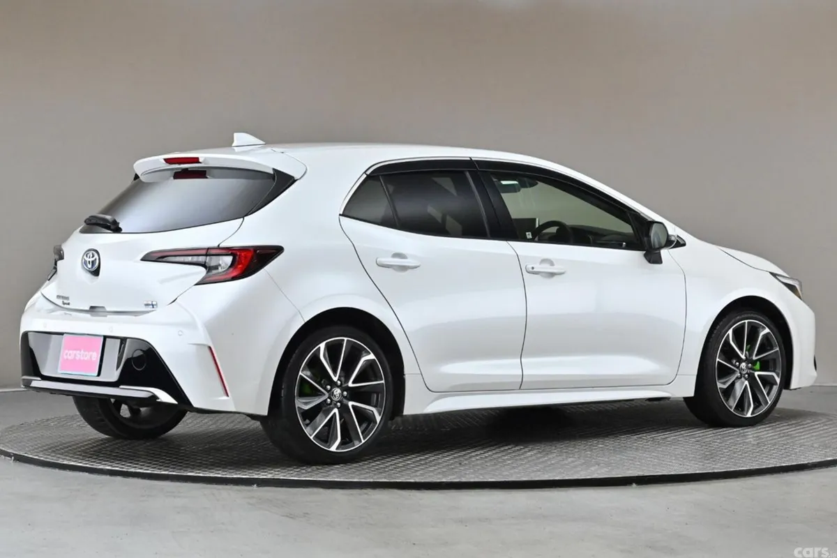 Toyota Corolla Hatchback, Petrol Hybrid, 2023, White