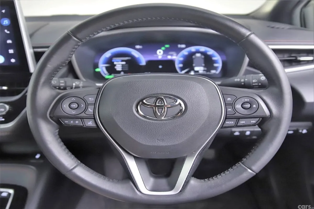 Toyota Corolla Hatchback, Petrol Hybrid, 2023, White