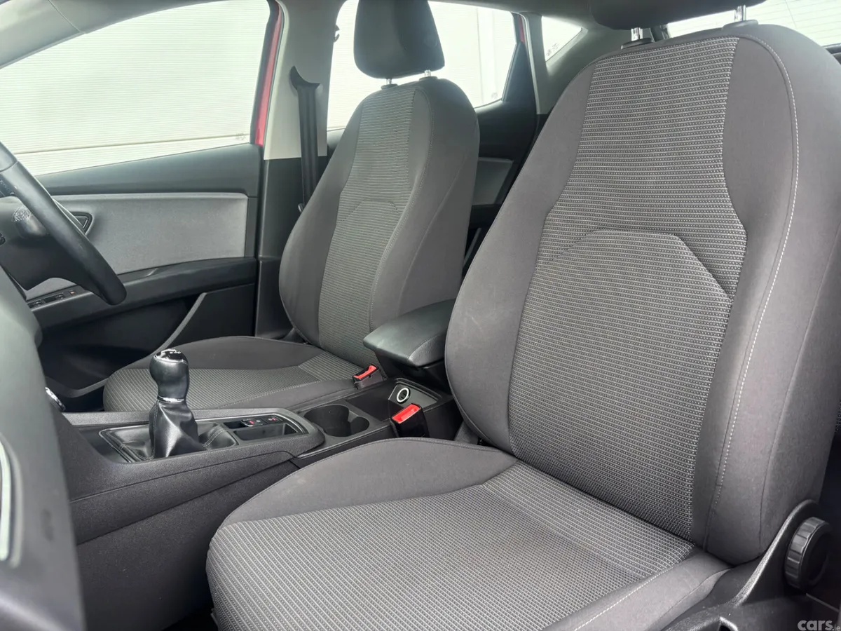 SEAT Leon Estate, Petrol, 2020, Red