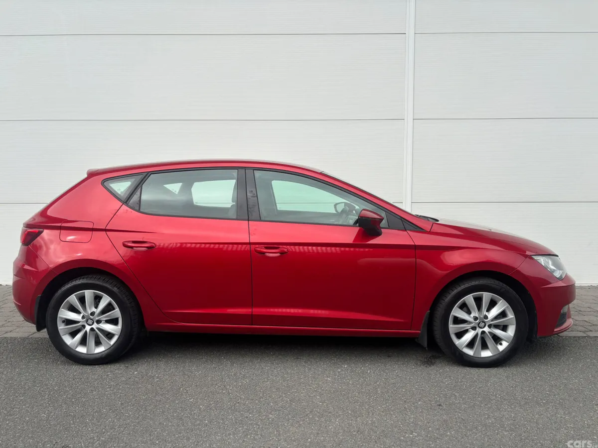 SEAT Leon Estate, Petrol, 2020, Red