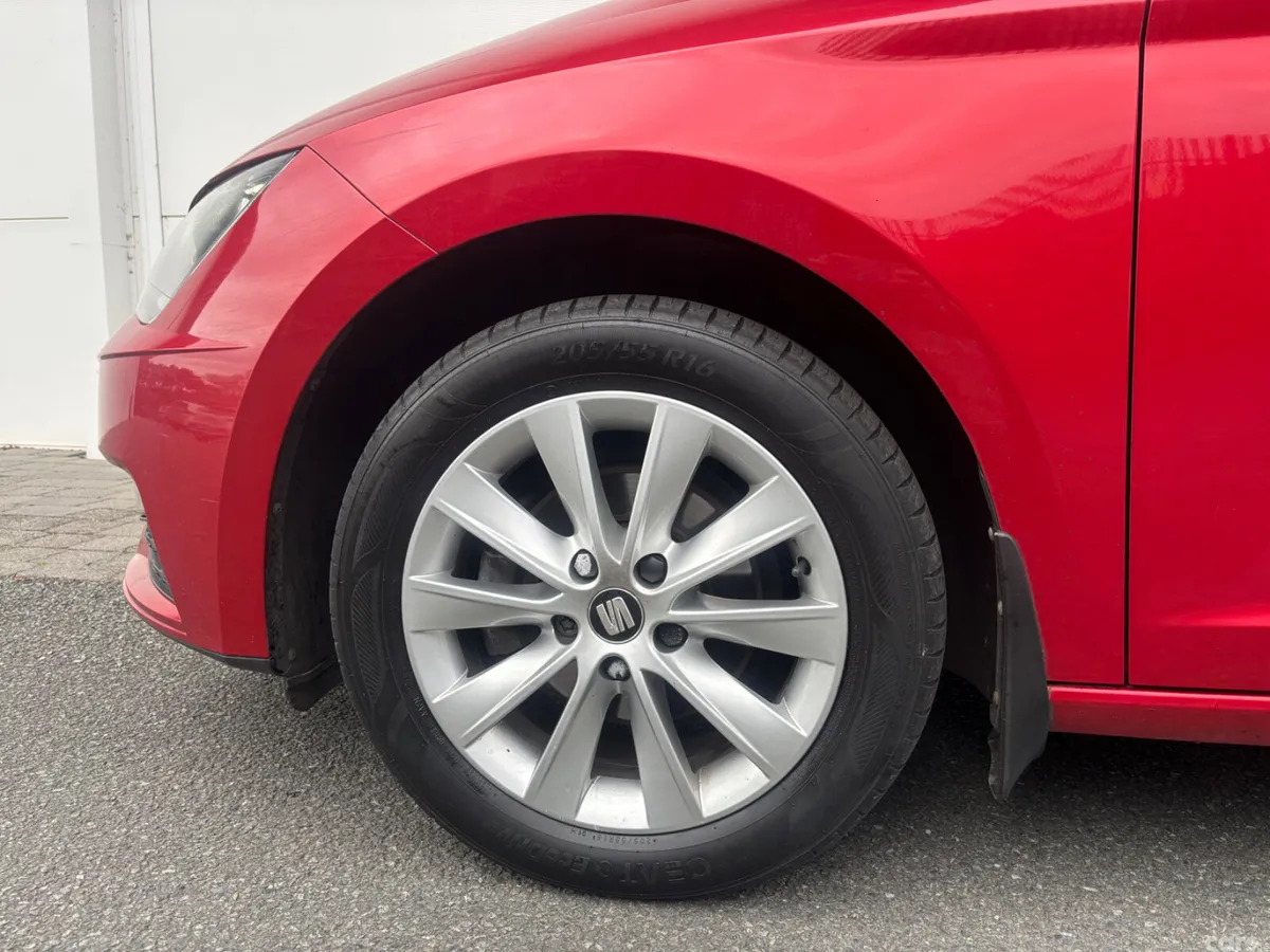 SEAT Leon Estate, Petrol, 2020, Red