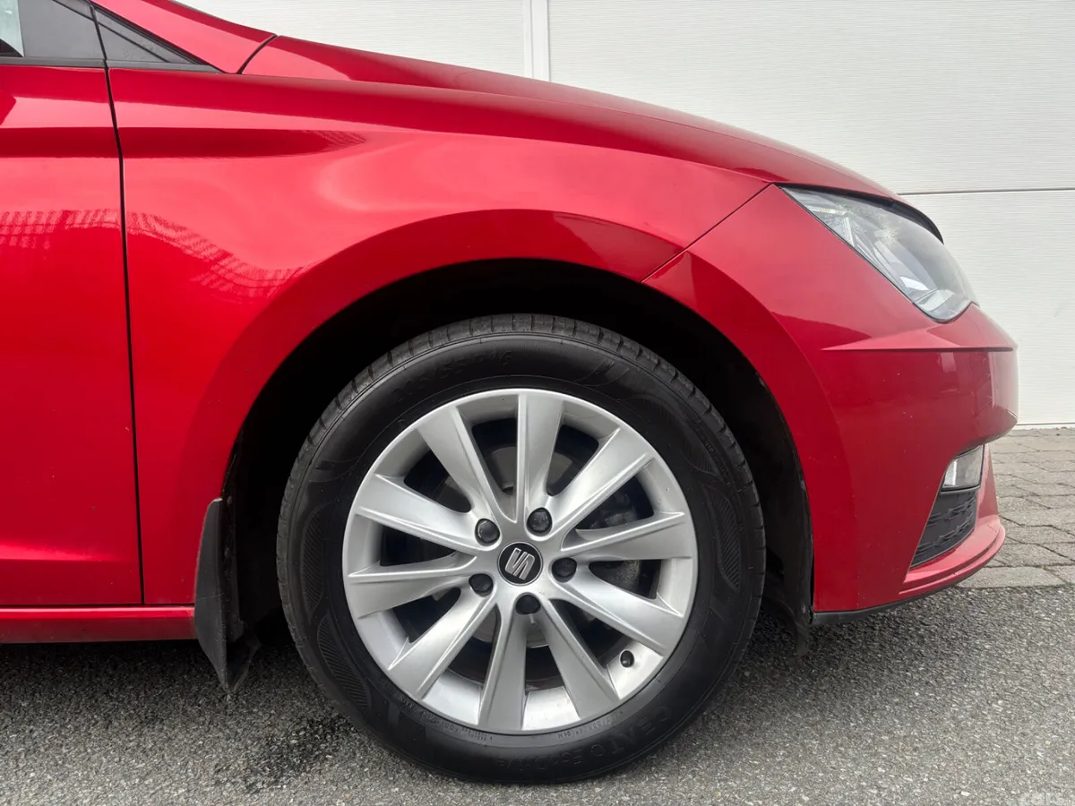SEAT Leon Estate, Petrol, 2020, Red