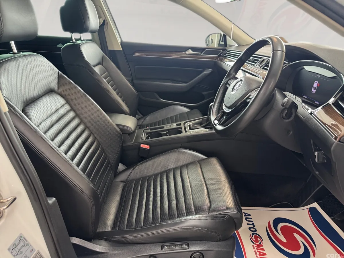 Volkswagen Passat Saloon, Diesel, 2018, White