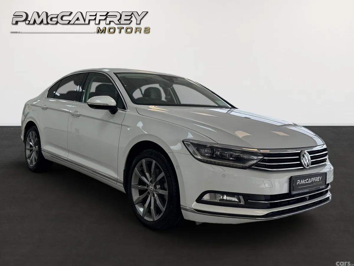 Volkswagen Passat Saloon, Diesel, 2018, White