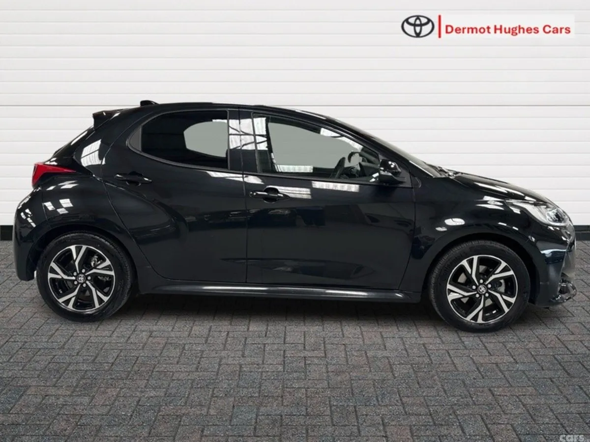 Toyota Yaris Hatchback, Petrol Hybrid, 2026, Black