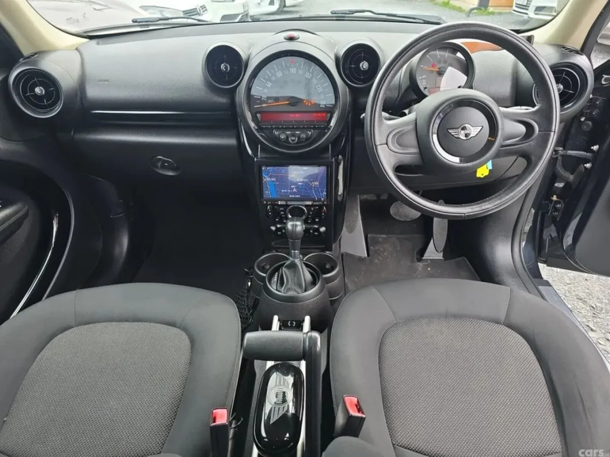 Mini Cooper Hatchback, Diesel, 2015, Black