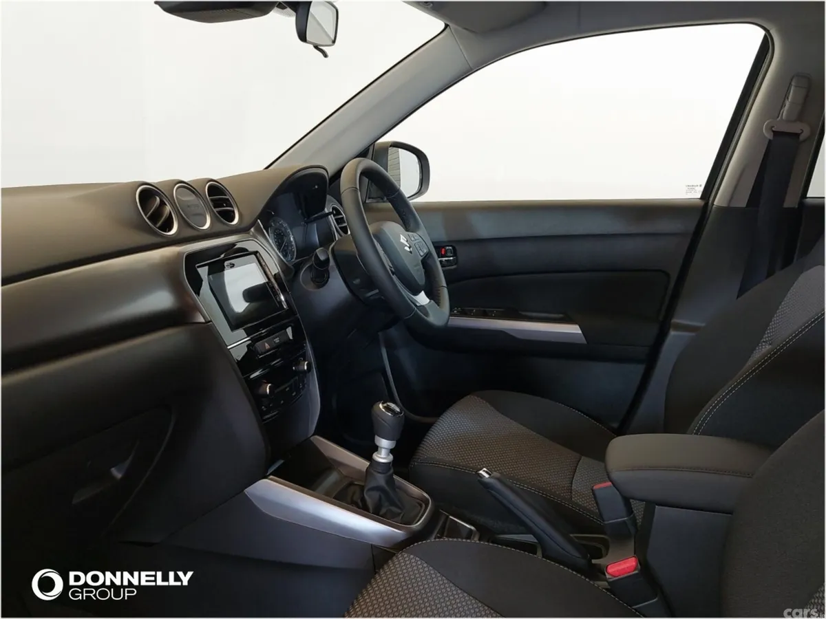 Suzuki Vitara SUV, Petrol, 2024, Grey
