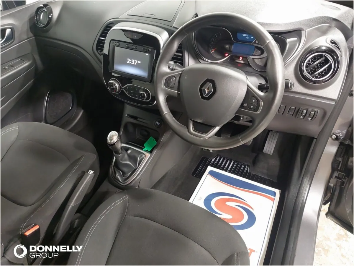 Renault Captur Hatchback, Petrol, 2020, Grey