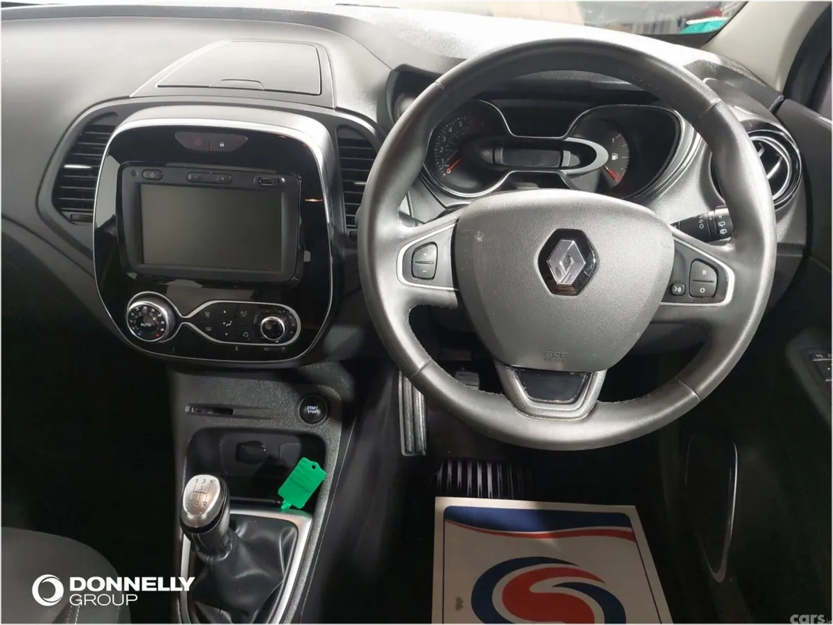 Renault Captur Hatchback, Petrol, 2020, Grey