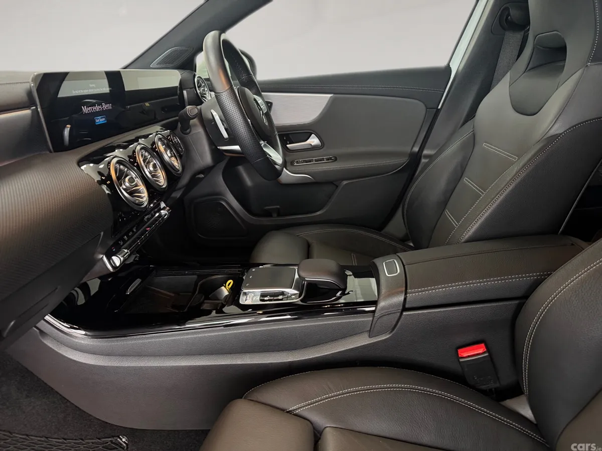 Mercedes-Benz A-Class Hatchback, Diesel, 2019, White