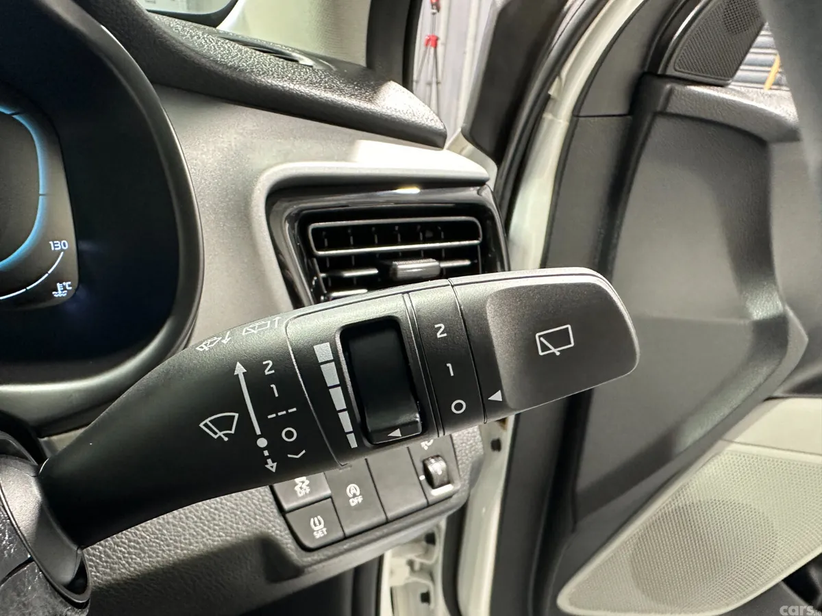 Kia Stonic Hatchback, Petrol Hybrid, 2026, White
