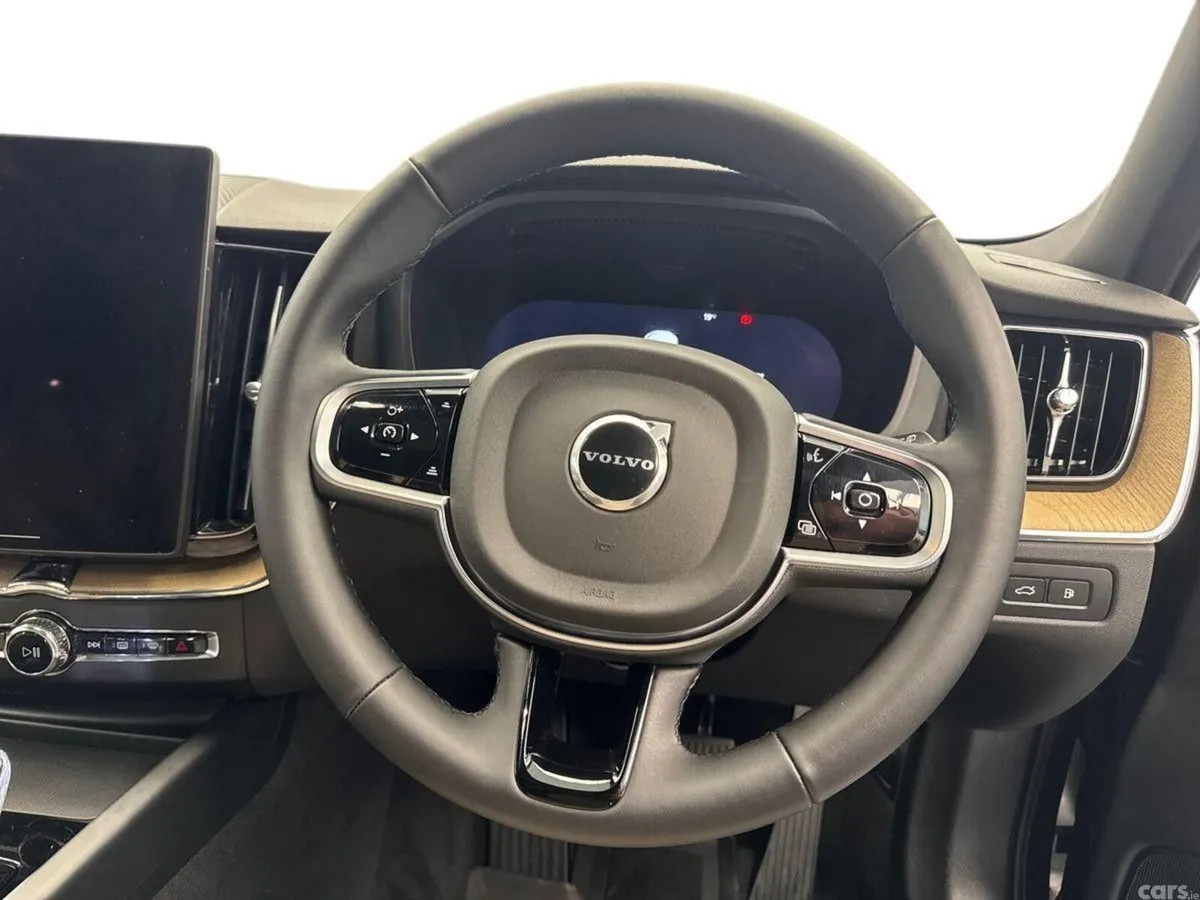 Volvo XC60 SUV, Petrol Plug-in Hybrid, 2025, Red