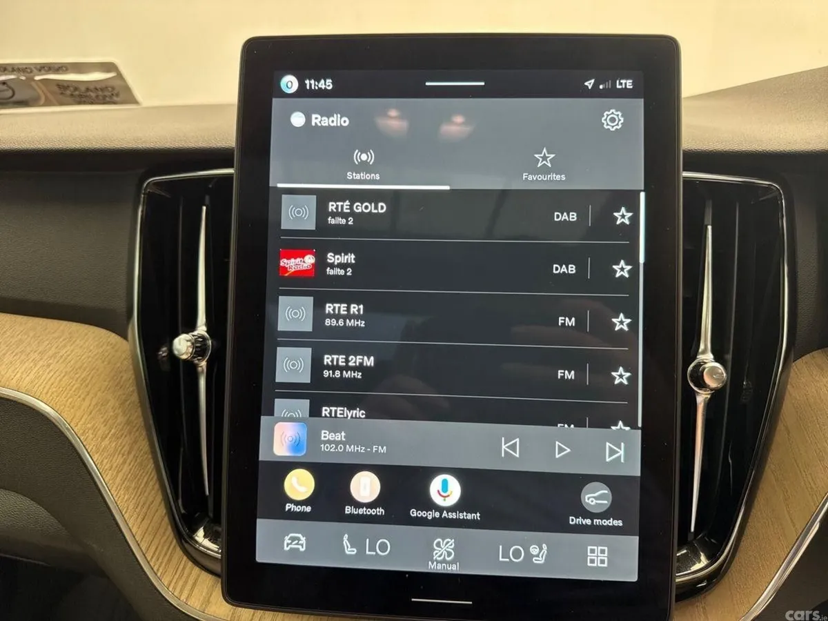 Volvo XC60 SUV, Petrol Plug-in Hybrid, 2025, Red