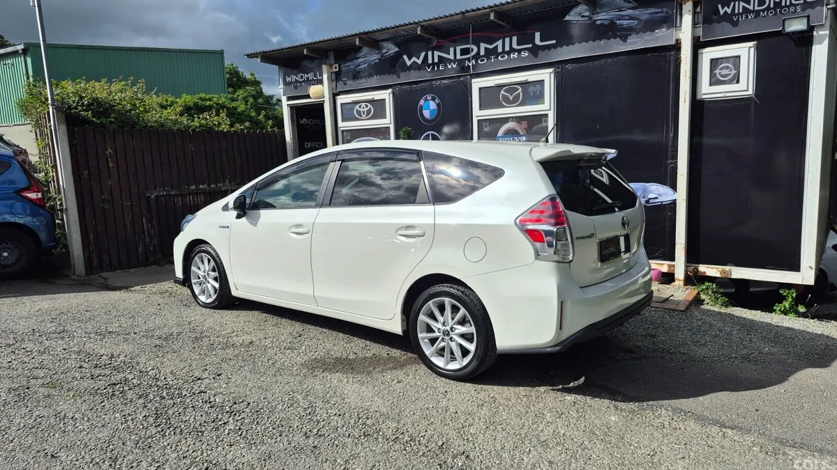 Toyota Prius Saloon, Petrol Hybrid, 2019, White