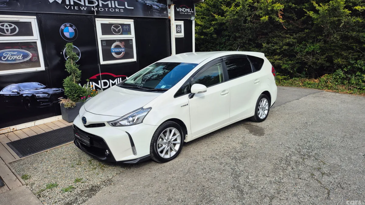 Toyota Prius Saloon, Petrol Hybrid, 2019, White